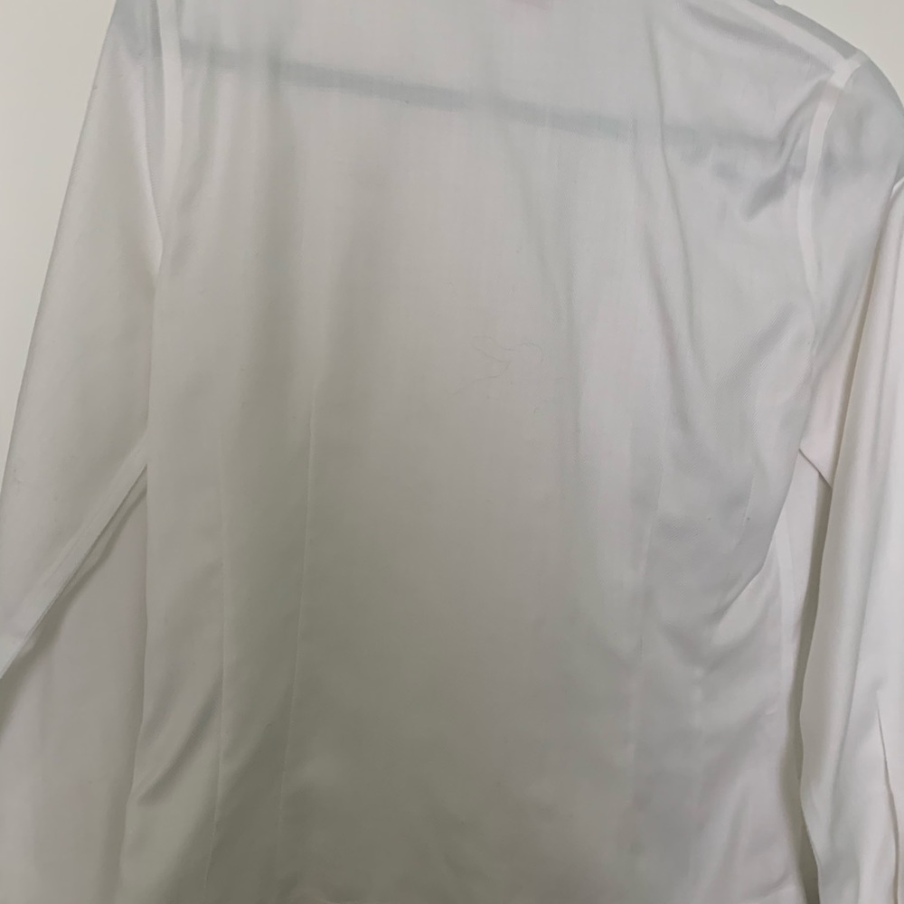 White blouse - Picture 3 of 3
